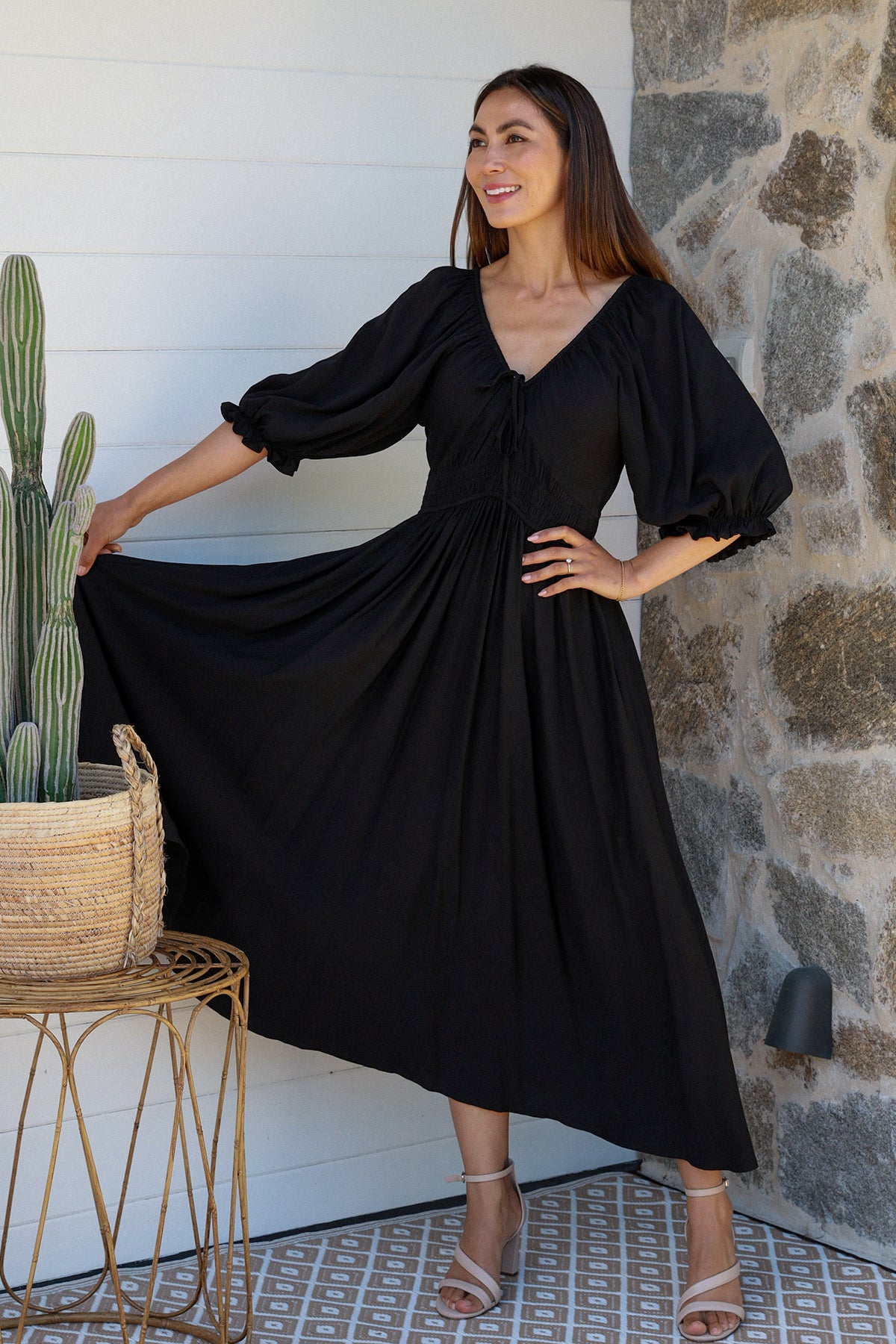 Ariah Black Midi Dress