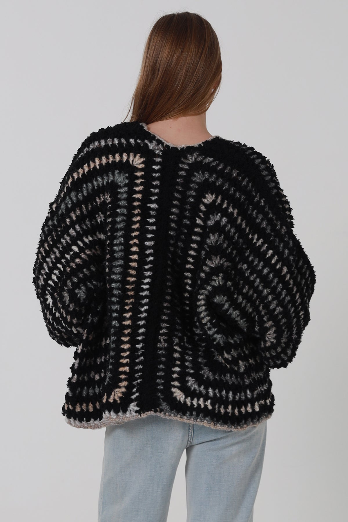 HR022 Black