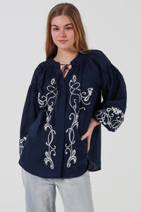 JL0004 Embroidered Top