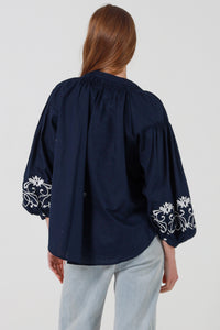 JL0004 Embroidered Top