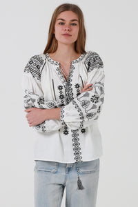 JL0005 Embroidered Top