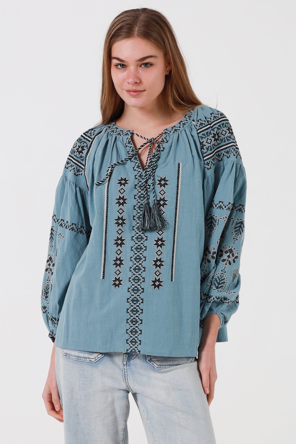 JL0006 Embroidered Top