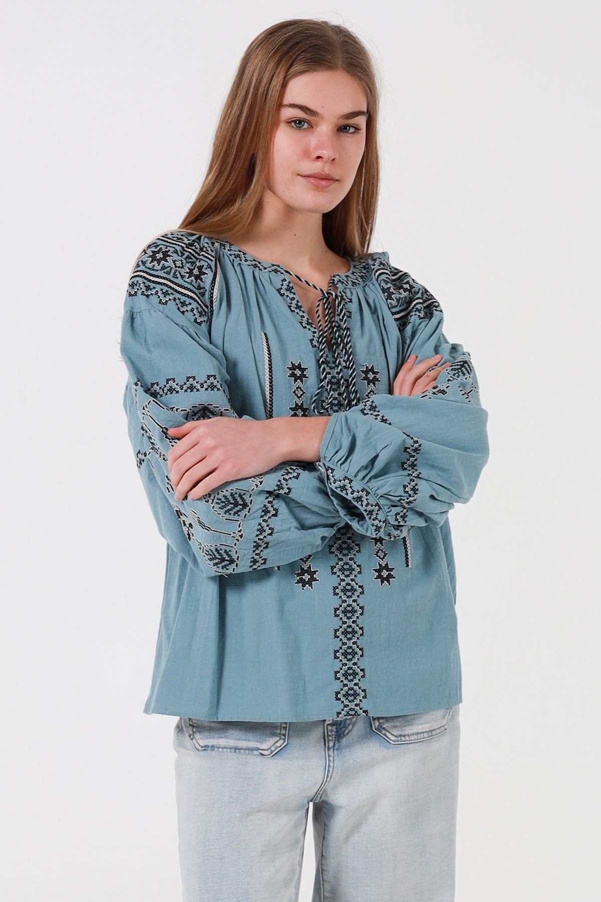 JL0006 Embroidered Top