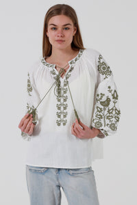 JL0012 Embroidered Top