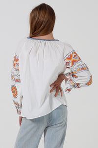 JL0013 Embroidered Top