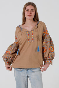JL0014 Embroidered Top