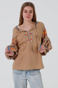 JL0014 Embroidered Top
