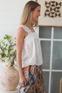 KL0002 Top