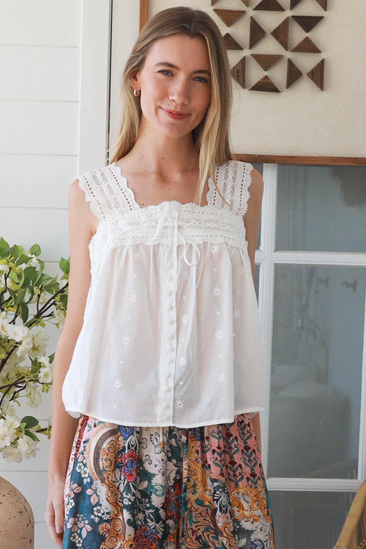 KL0002 Top