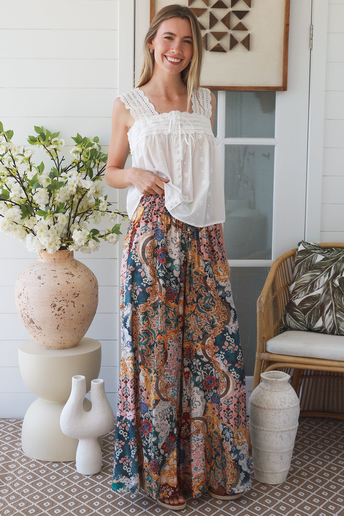KL0002 Top
