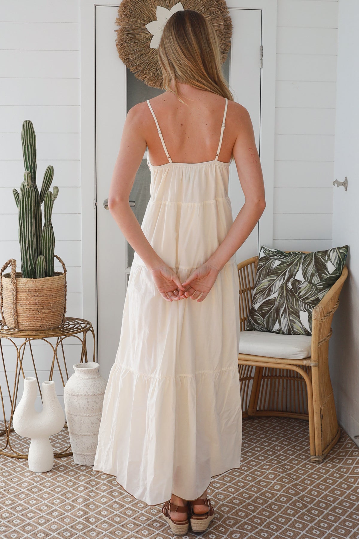 LG0226SP Beige