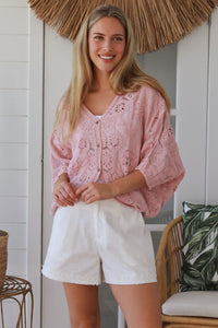 LY0245