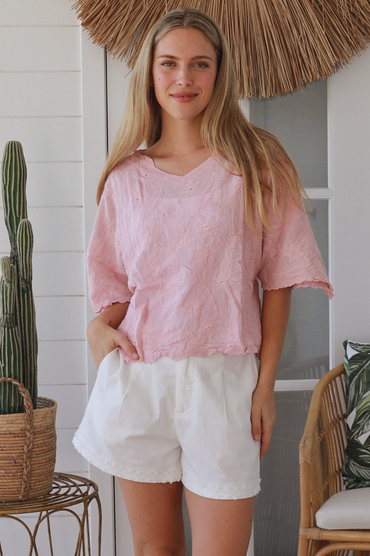 LY0348