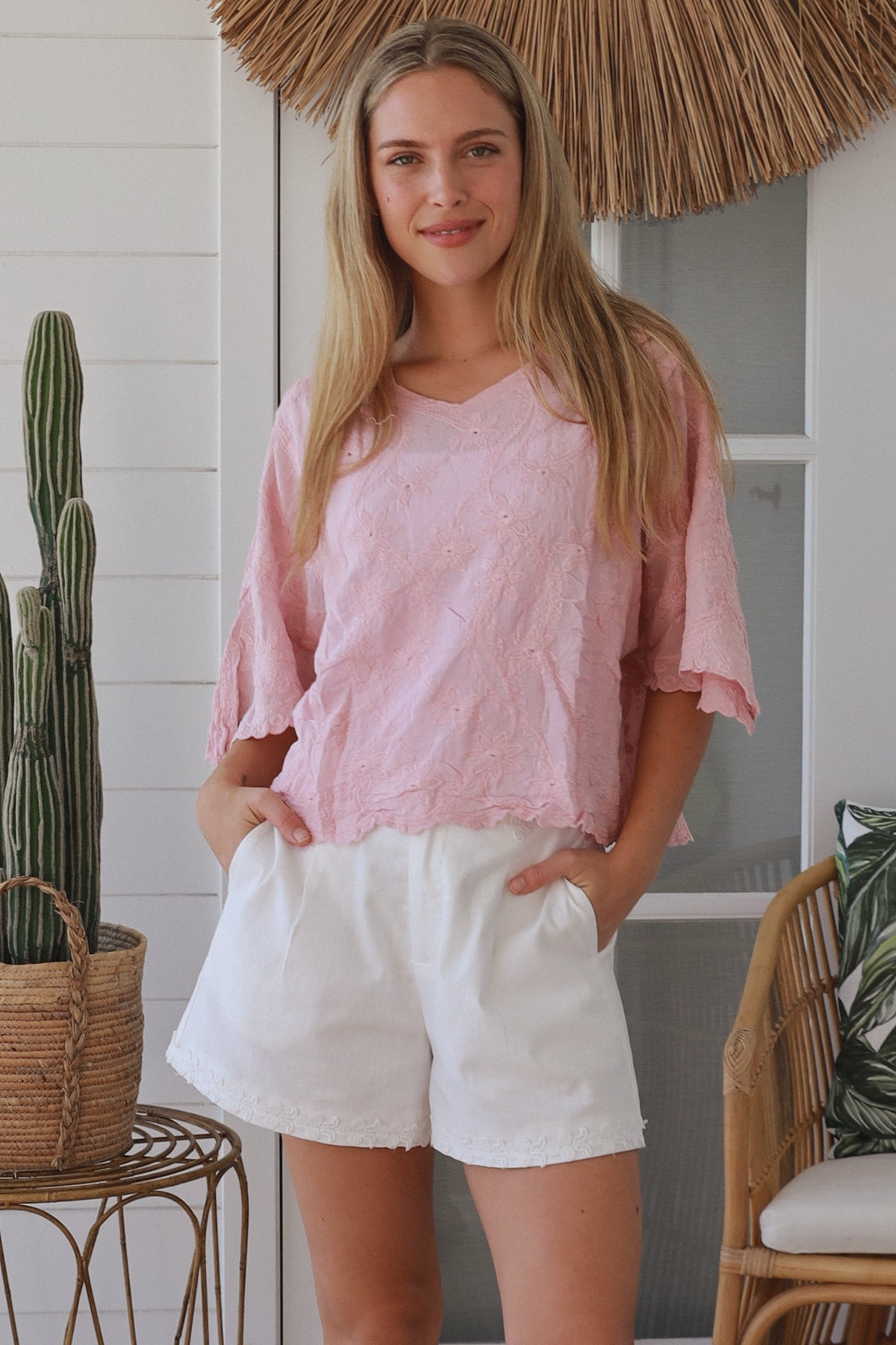 LY0348