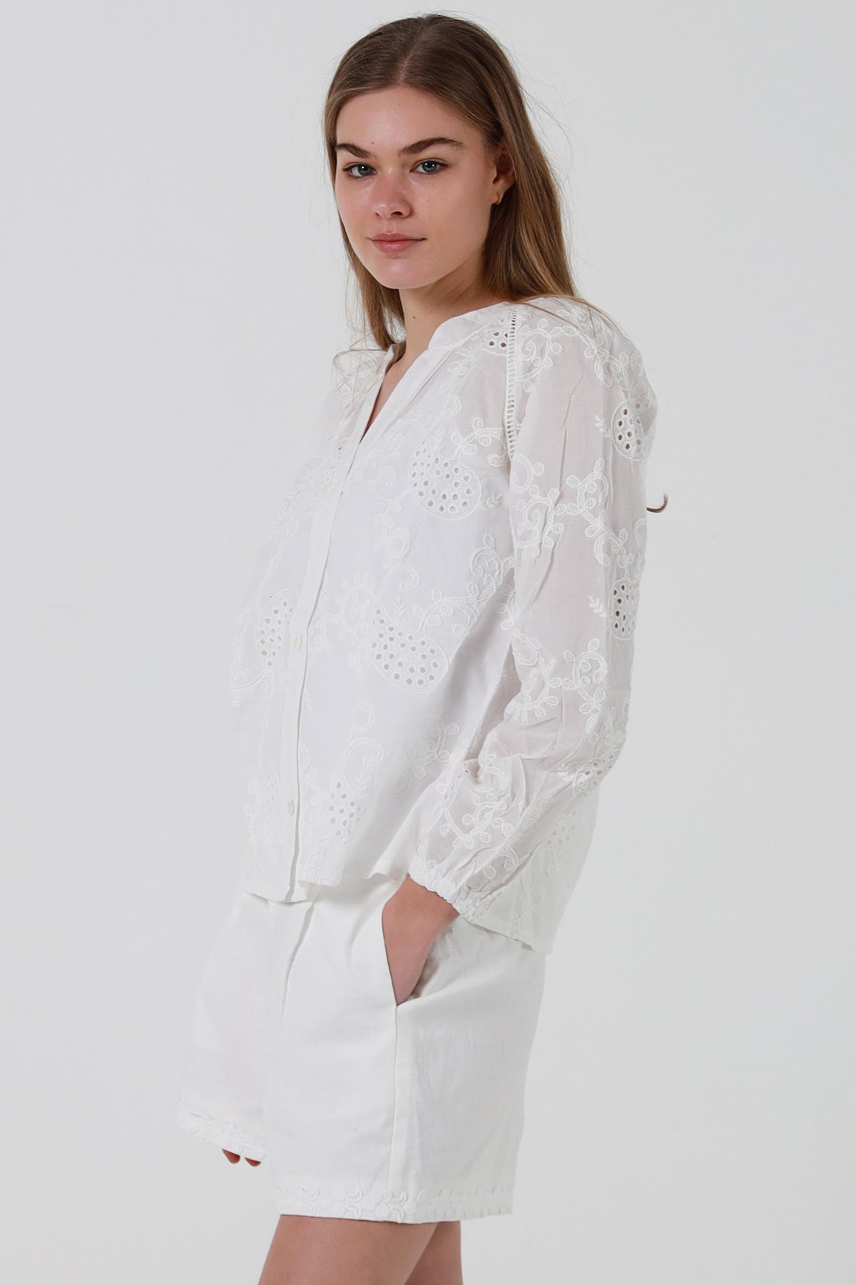 LY0351