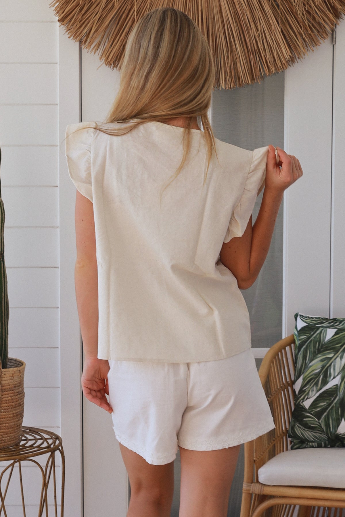 LY0375