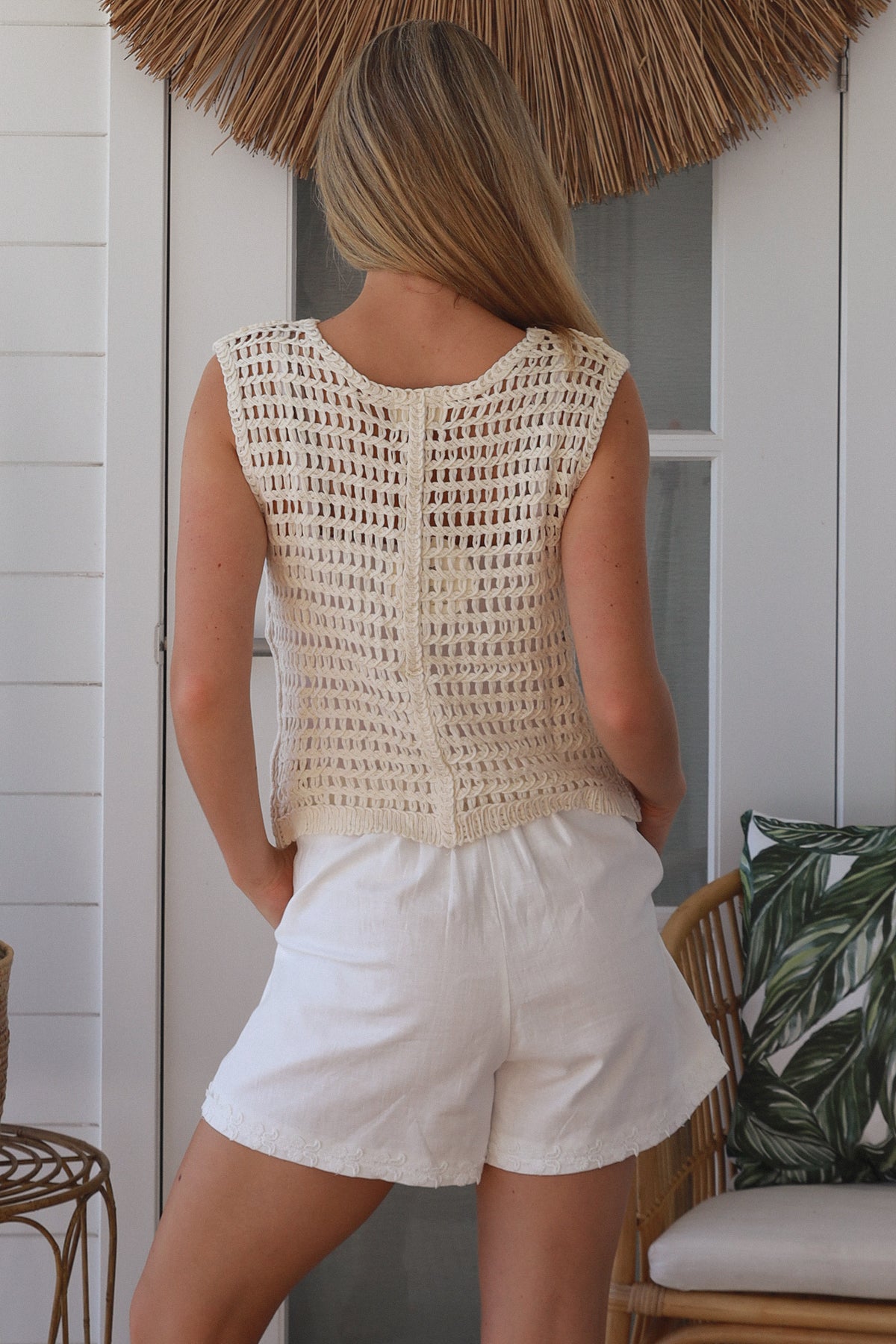 LY0379