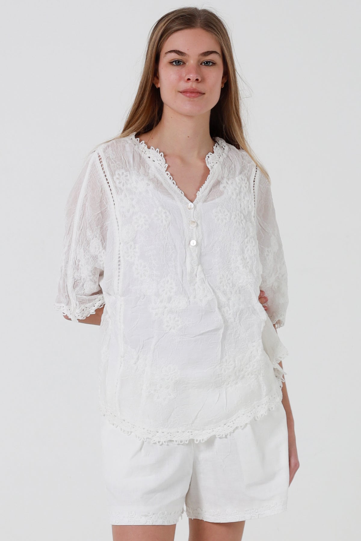 LY0399