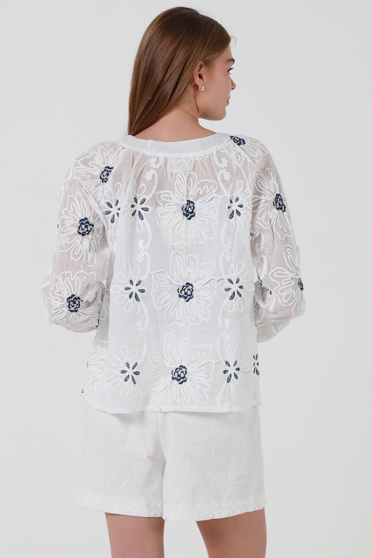 LY0415