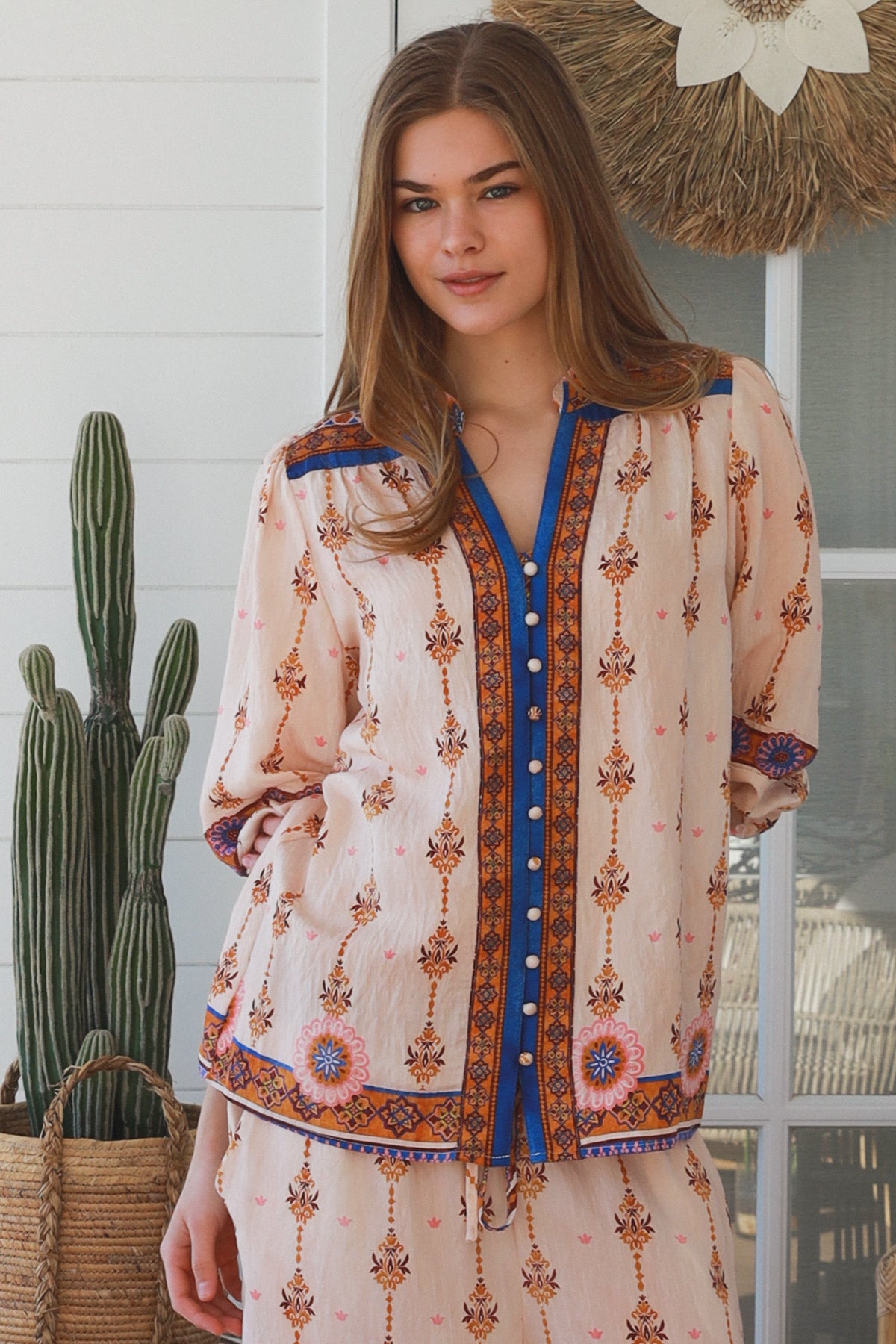 YF0235DR Top